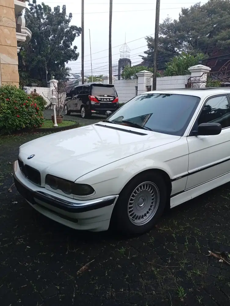 BMW 735Li 1997 Bensin