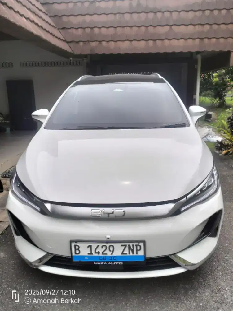 BYD M6 listrik type tertinggi