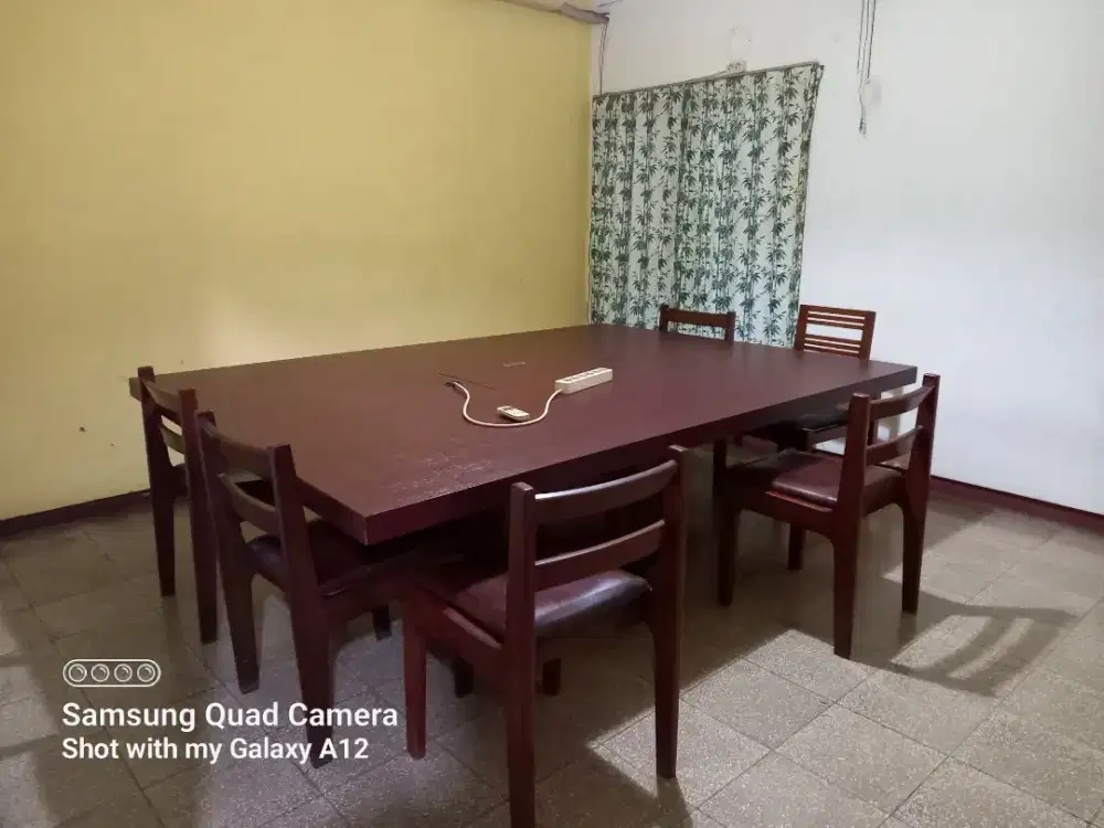 Meja kantor/ meja makan jati bagus mulus kondisi 97%