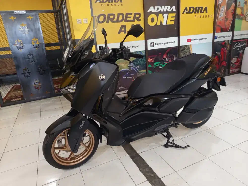 X max 250 abs 2023 exlusive
