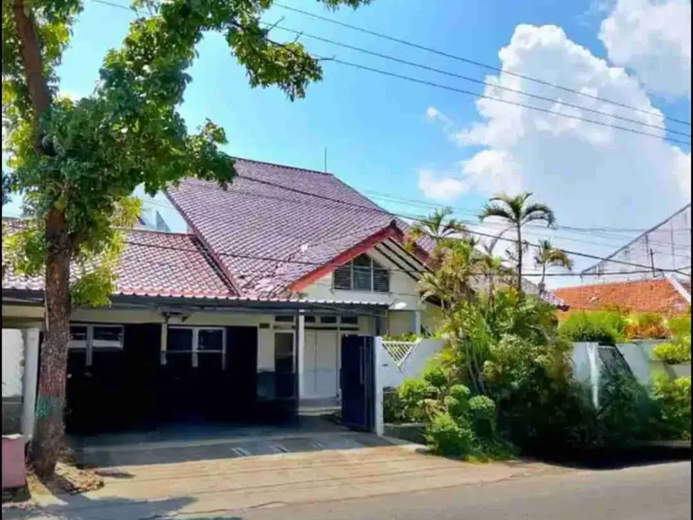 RUMAH BESAR COCOK BUAT USAHA / KANTOR DI JL SUYUDONO SEMARANG
