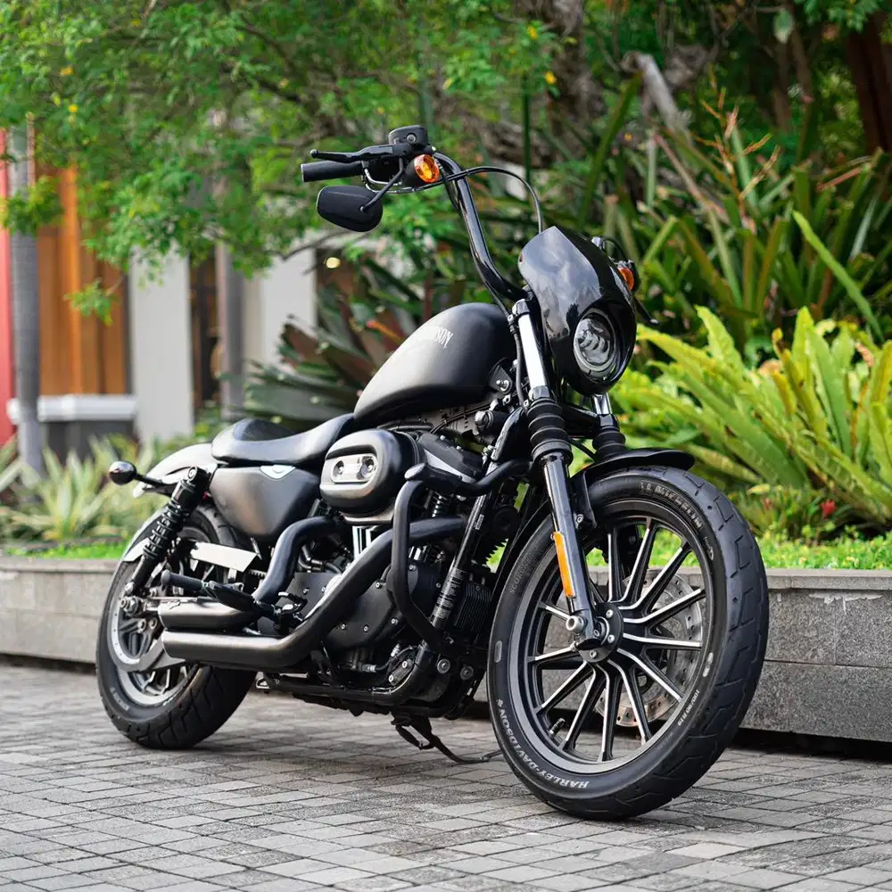Harley Davidson Sportster Iron 883 tahun 2015 km very low