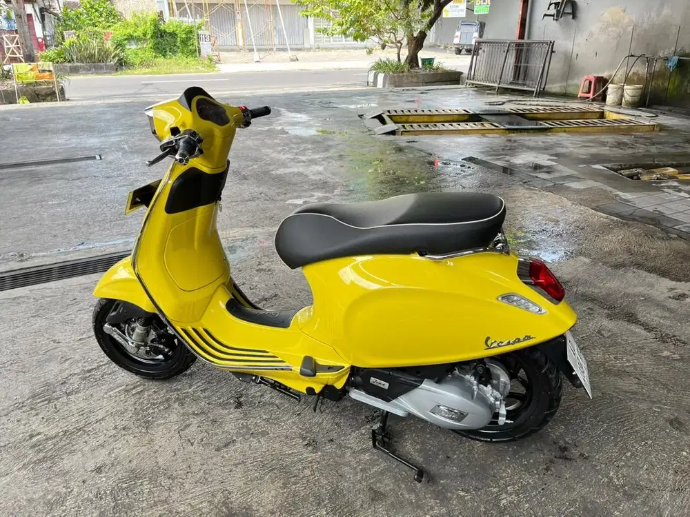 Vespa i get abs 150cc