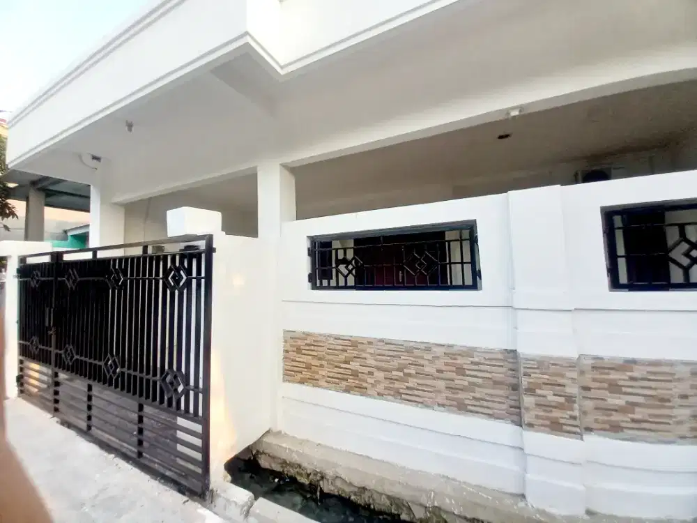 Dijual rumah di jalan utama  cocktail buat Usaha dan kantor