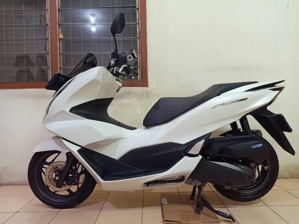 Honda PCX 160 KEYLESS CBS ISS 2024 BL 9 ( ISTIMEWA / LIKE NEW) B DKI