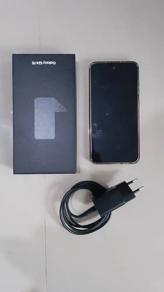 SAMSUNG S24FE SECOND