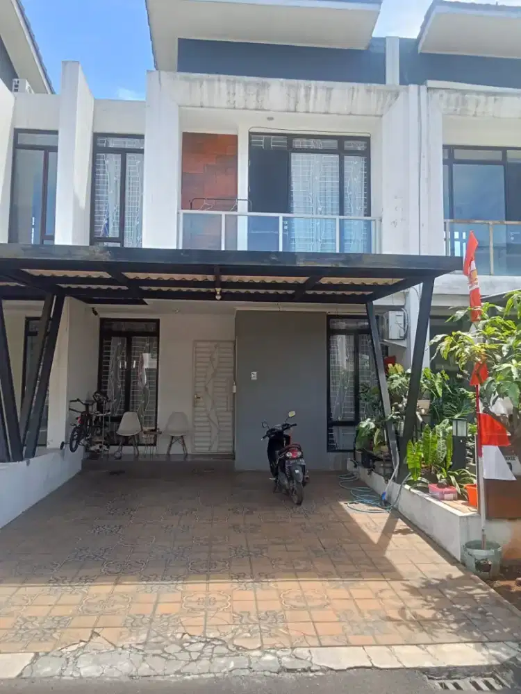 Dijual cepat di bawah pasar rumah di metland Transyogi