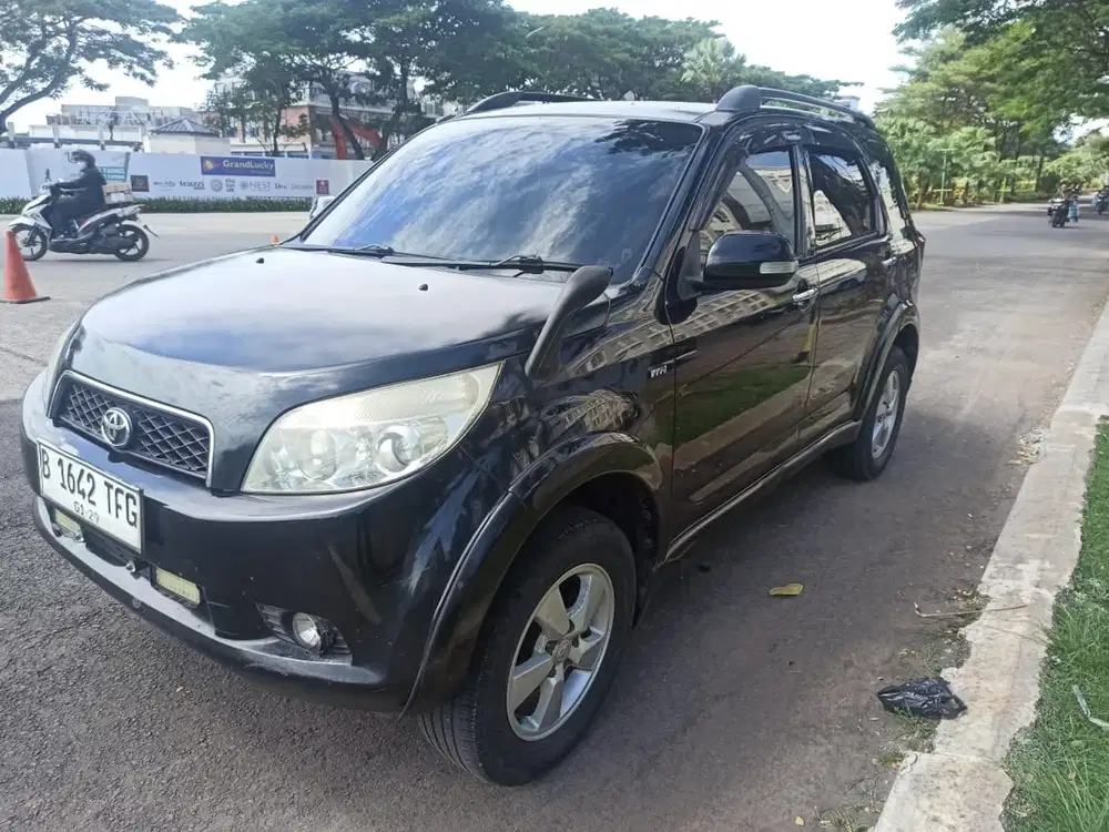 Toyota Rush 2009 Bensin