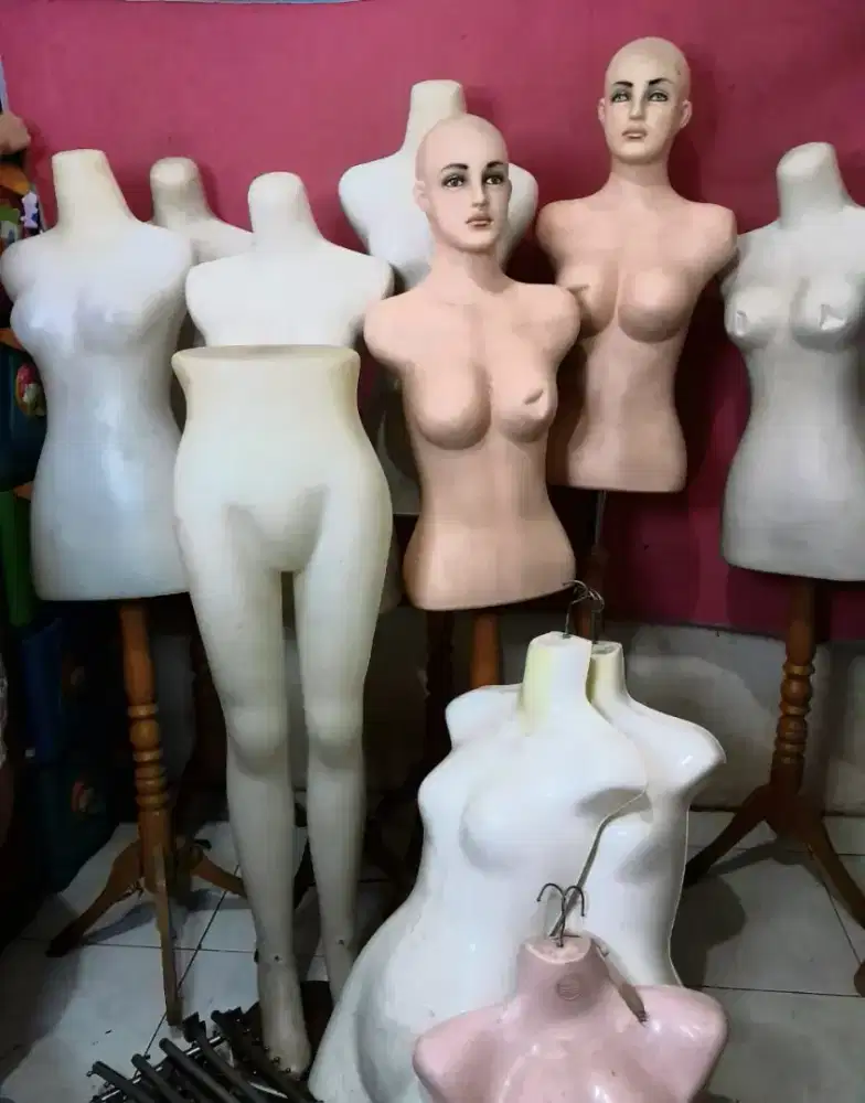 Patung  Menakin Cewe Pajangan Dagangan Baju