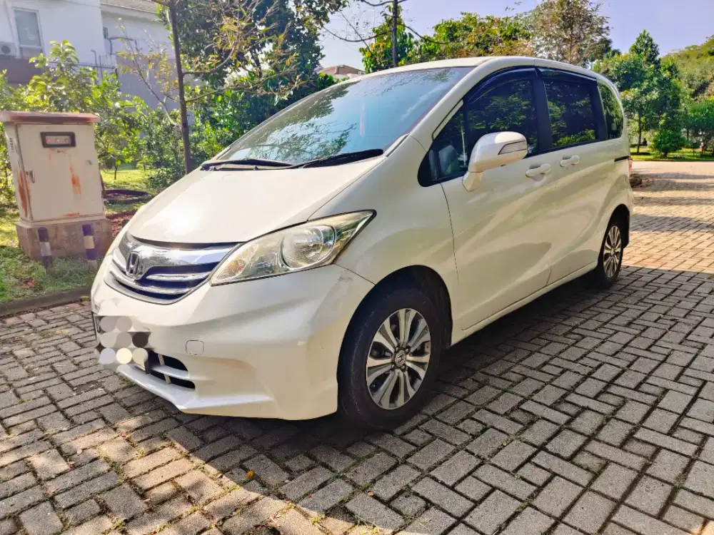 Honda Freed Type E 2012