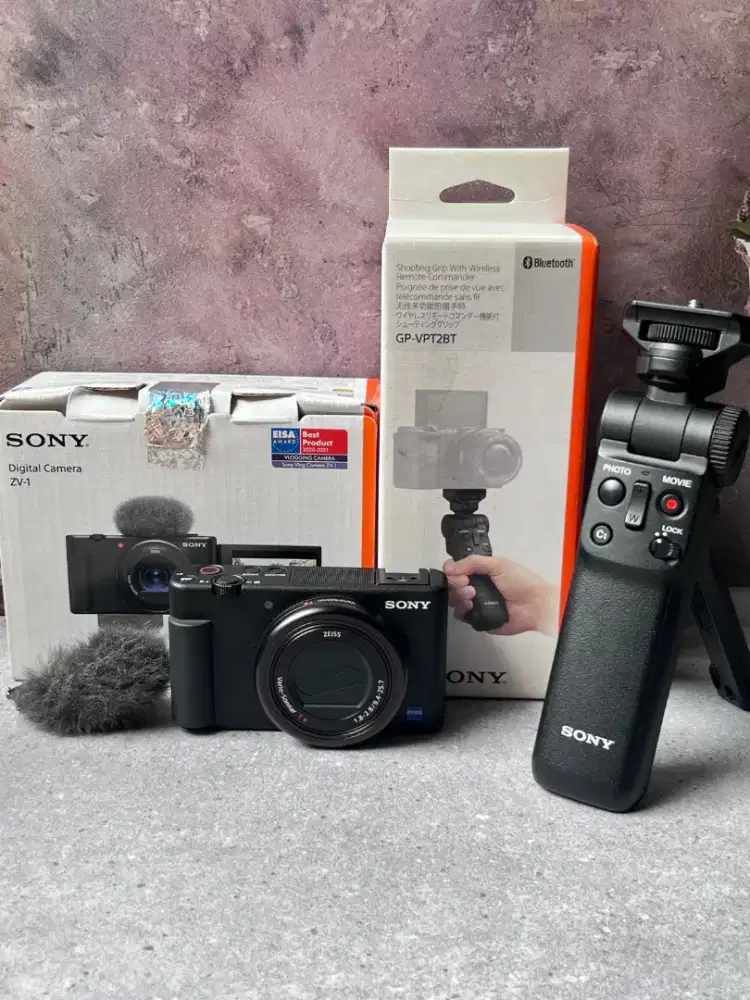 Dijul kamera SONY ZV-1 + SHOOTING GRIP (gagang bluetooth)