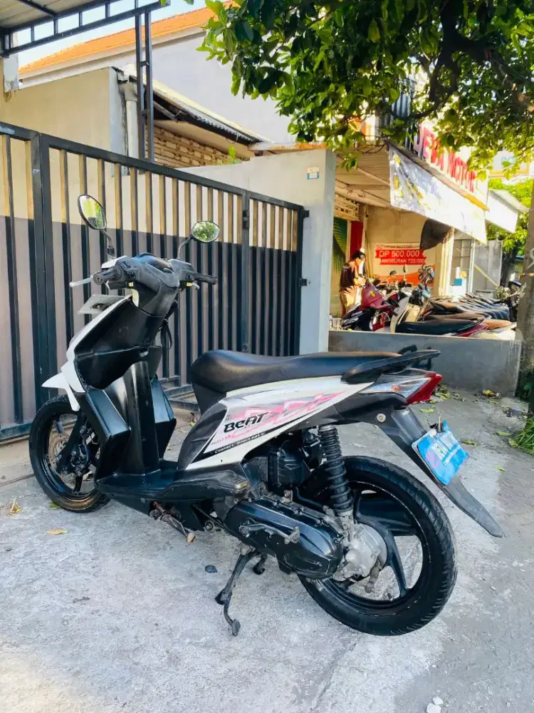 Beat 2012 putih karbu Deva motor