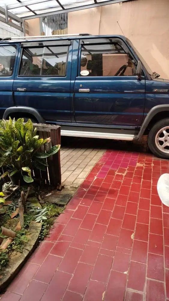 DIJUAL MOBIL KIJANG SGX TH 19966