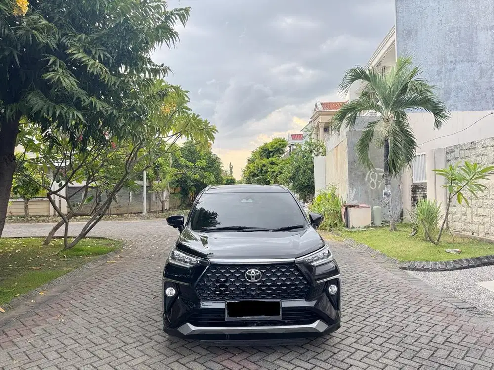 Toyota Veloz 1.5 Q TSS 2022 Matic Hitam Mulus Plat L