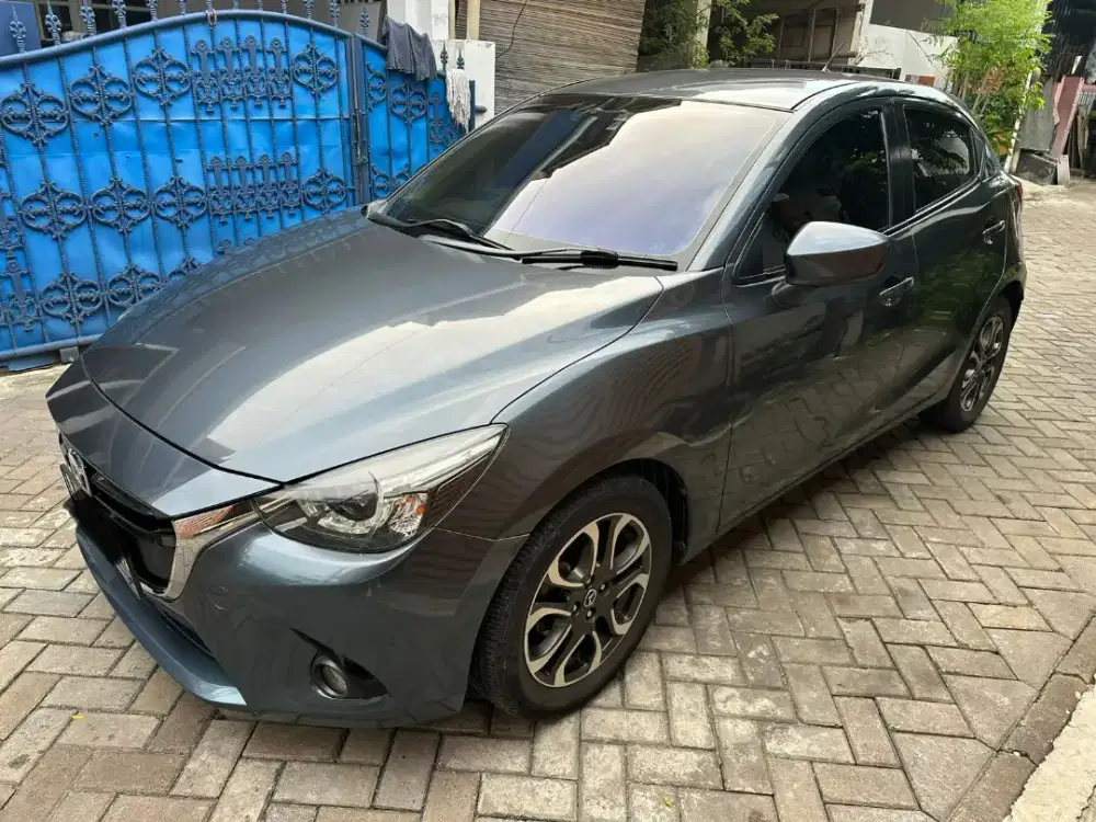 Mazda 2 GT Skyactive 2015 Abu abu