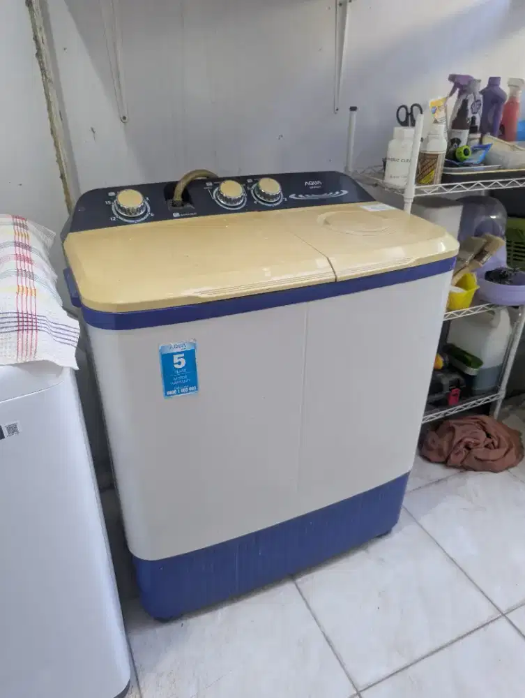 Mesin Cuci Aqua 2 Tabung Atas