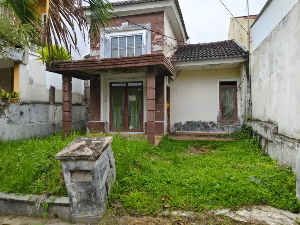 Rumah murah di daerah elit
