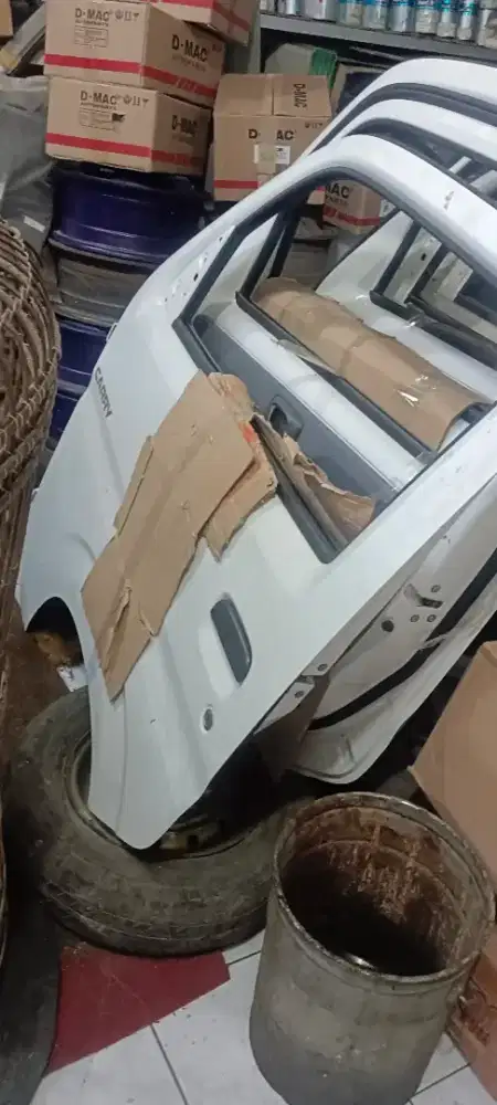 Pintu mobil new carry & traga