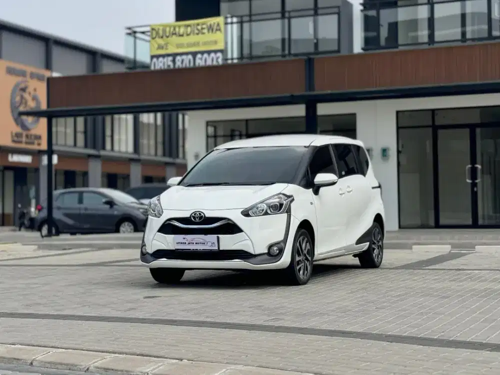 Toyota Sienta 2021