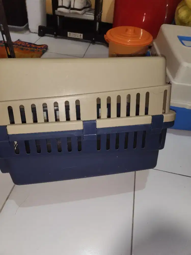 Pet kargo atau tas untuk bawa anjing dan kucing jalan bekas