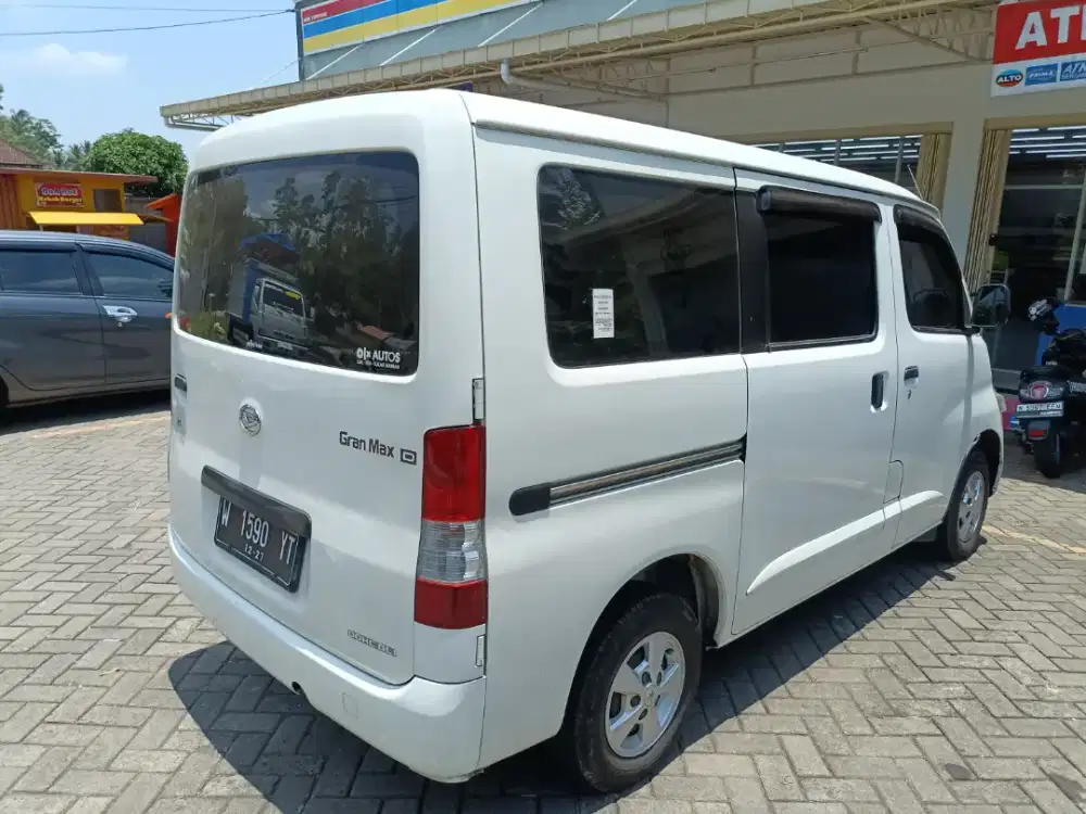 Granmax minibus CC 13 km Rendah