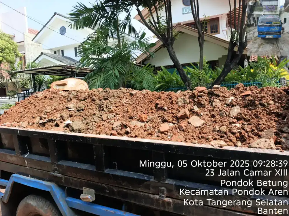 Jasa buang puing dan buang sampah