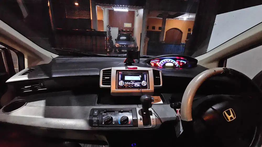 Honda Freed 2010 Bensin