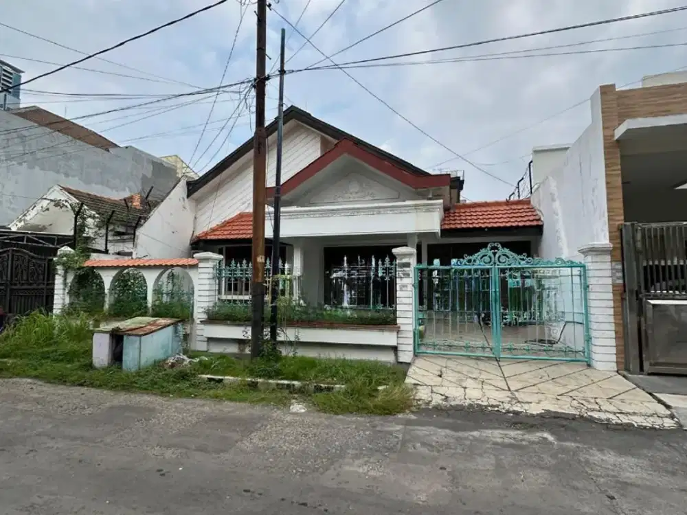 DIJUAL RUMAH LOKASI TOP ISTIMEWA DHARMAHUSADA INDAH TENGAH Surabaya