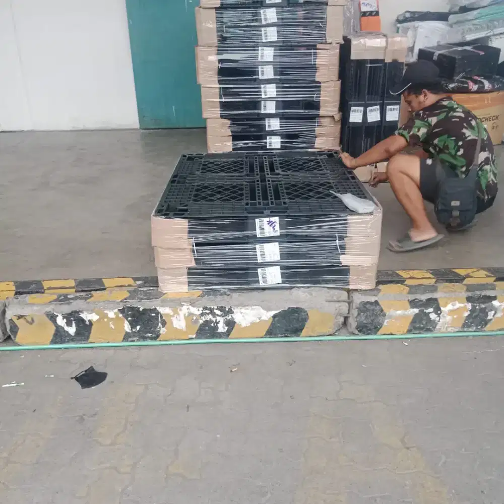 PALLET PLASTIK BARU PALET PLASTIK NEW SUPER KUAT TAHAN BERTON TON