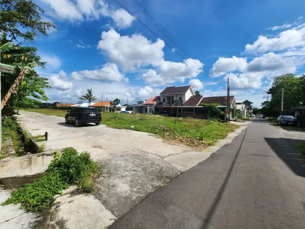 SHM P tanah dekat AMIKOM, SANATA DHARMA TAJEM jual murah