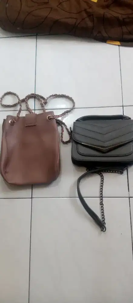 Tas selendang buat teteh,atw ibu-ibunya masih bagus dan mulus