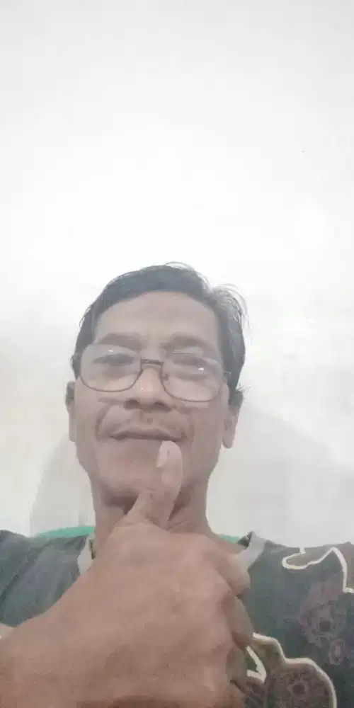 sedang mencari pekerjaan