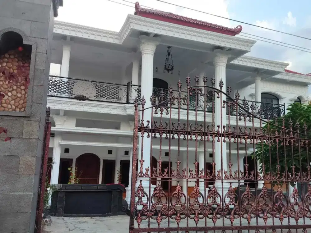Dijual rumah tepi jalan raya solo-tawangmangu dikarangpandan karangany