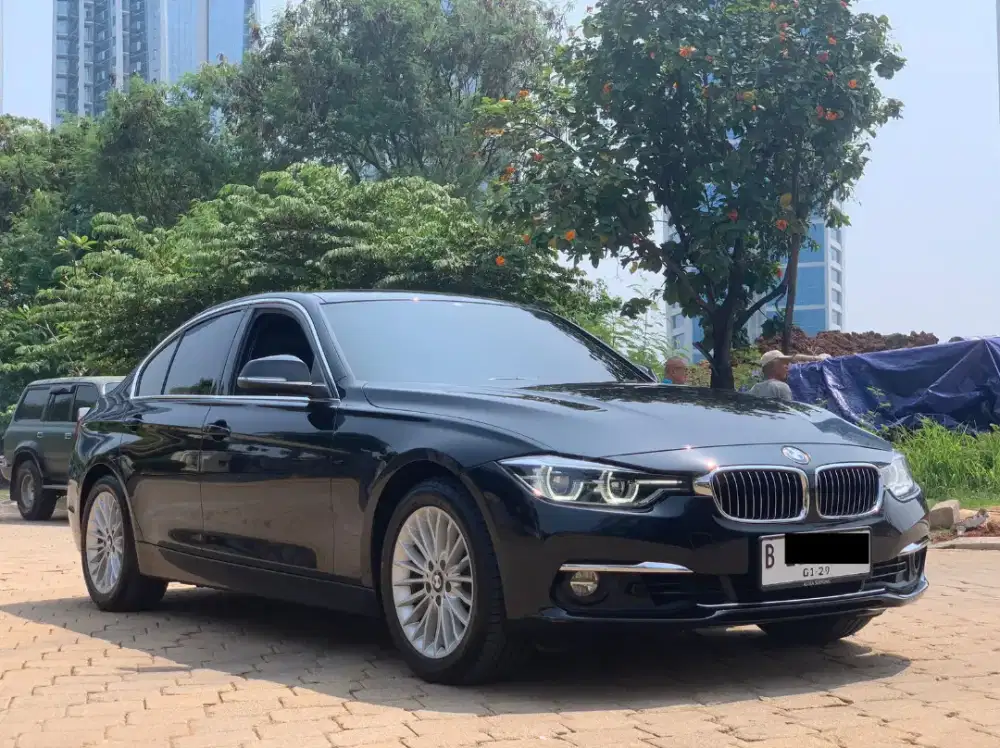 Jual Cepat ,Cash only. individu. BMW320i LCI Luxury 2019/2018
