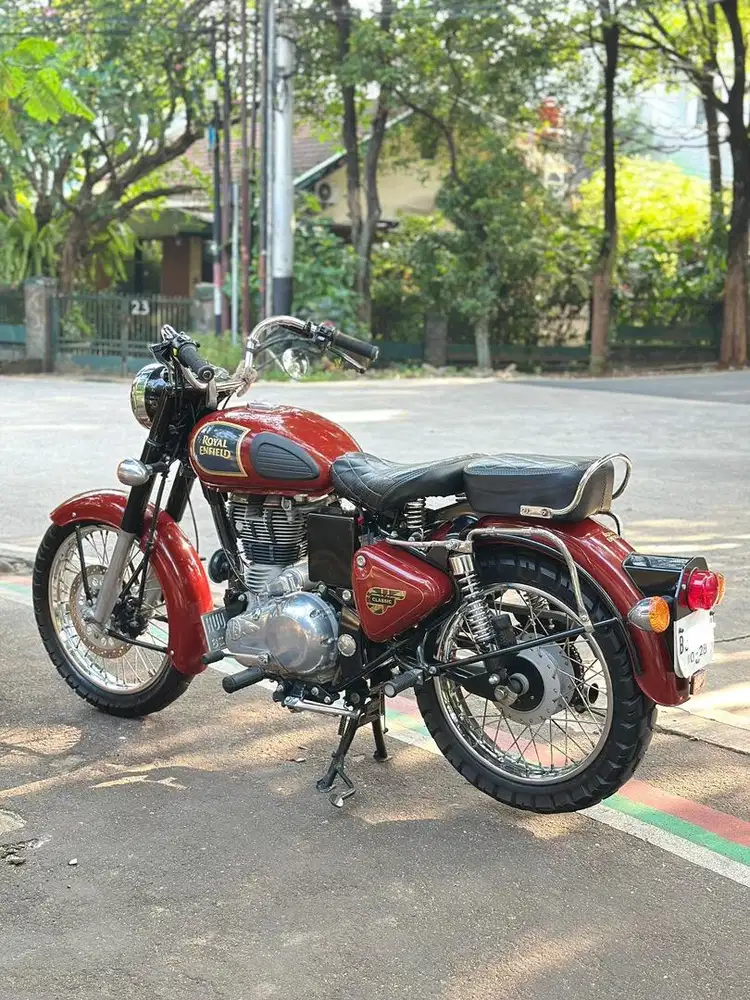 Royal Enfield Classic 350 Cheeznut 2018