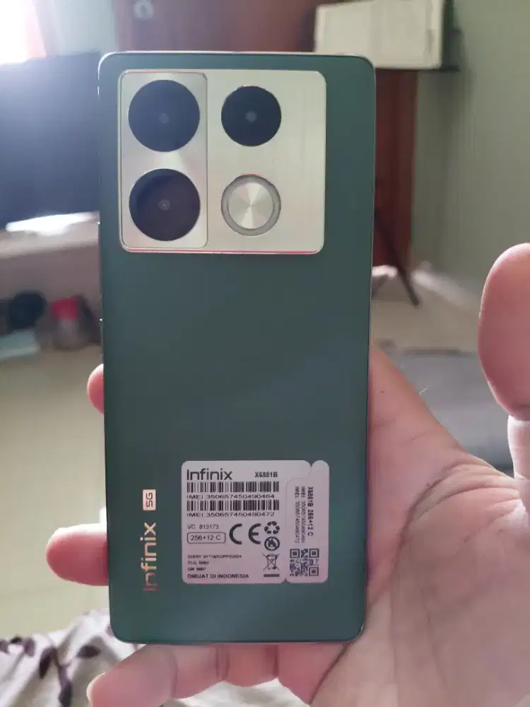 Infinix note 40 pro plus 5g ram 12/256gb green