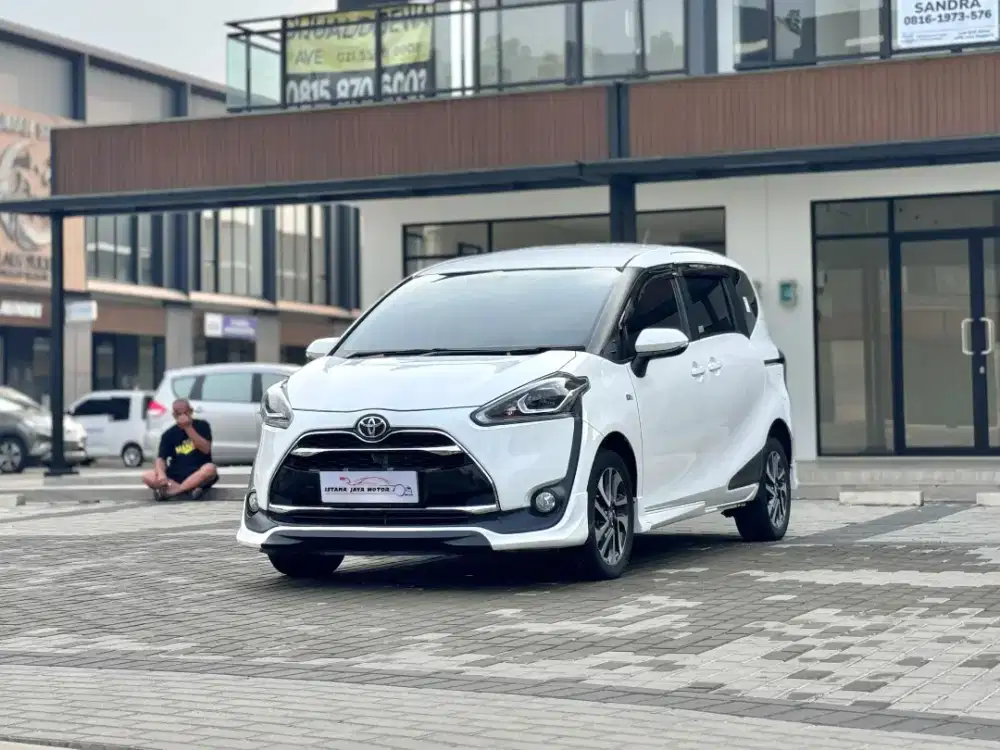 Toyota Sienta 2018
