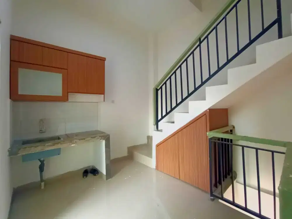 rumah usaha 3lt pinggir jalan di kran gunung sahari bisa kpr