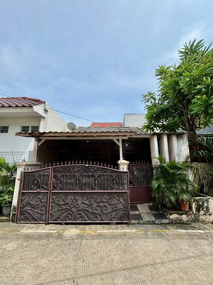 Dijual/Take Over Rumah Di Komplek