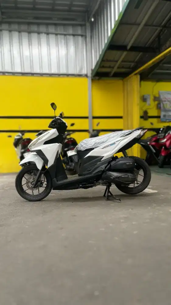 HONDA VARIO 150 2015 MULUS