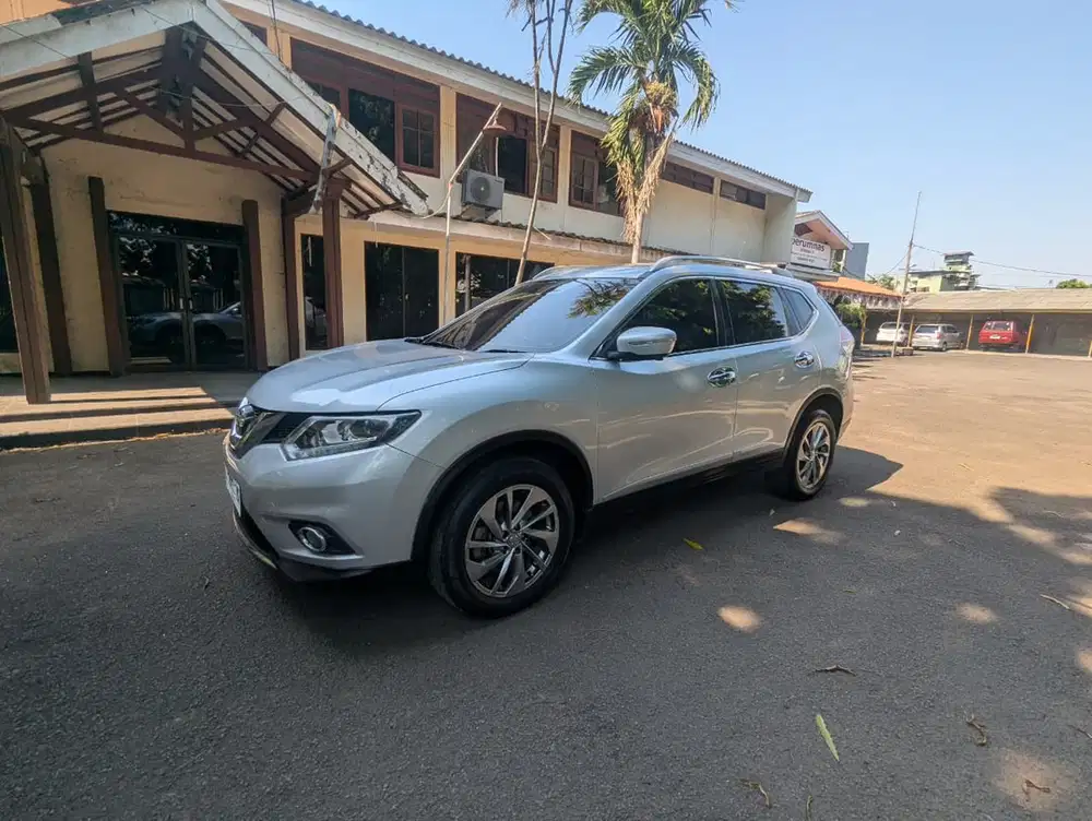 Nissan X-Trail 2015 Bensin