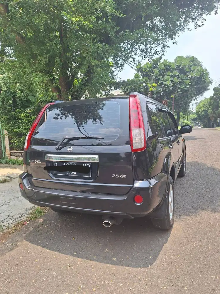 Dijual Nissan XTrail Th 2006