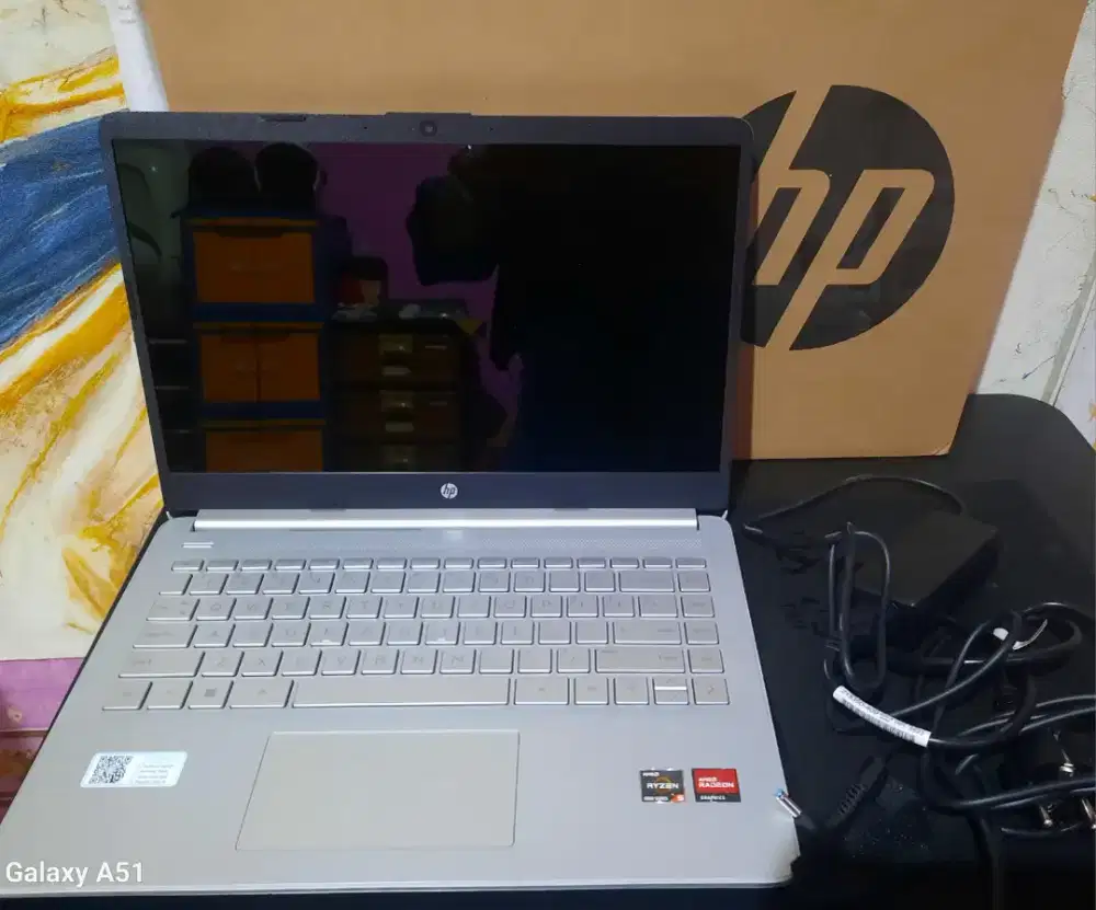 LAPTOP  HP 14 RYZEN 5625 16GB