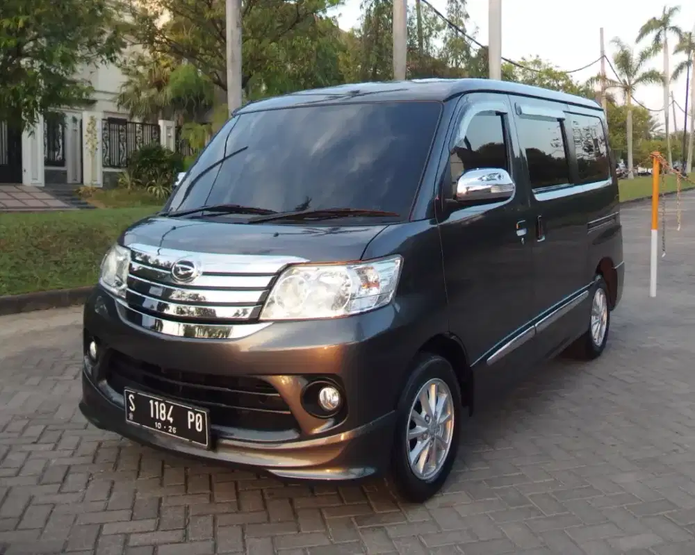Daihatsu Luxio X 1.5 Manual 2021 Abu abu