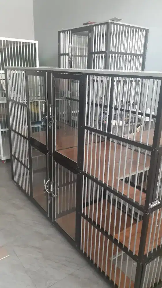 Kandang kucing 4 pintuc