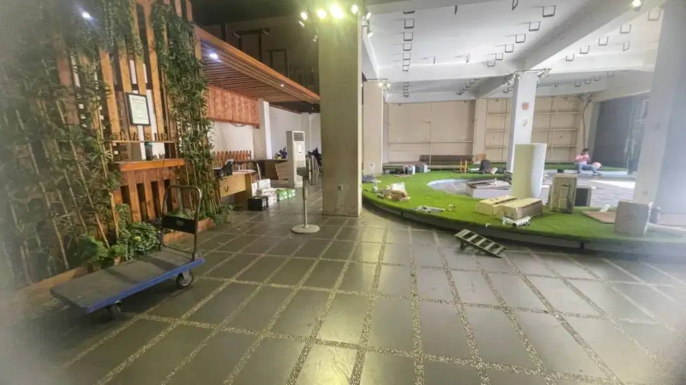 Ruko gandeng kelapa gading