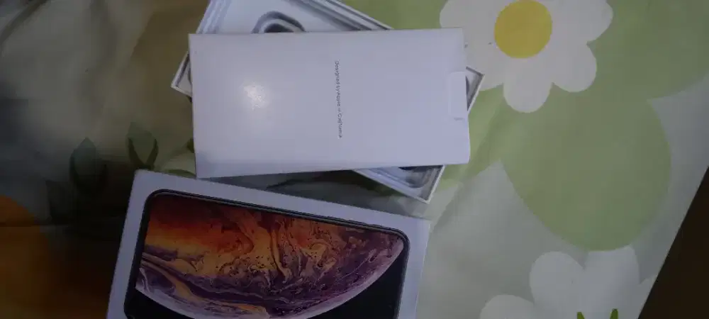 Dijual Iphone xs max 256 GB INTER