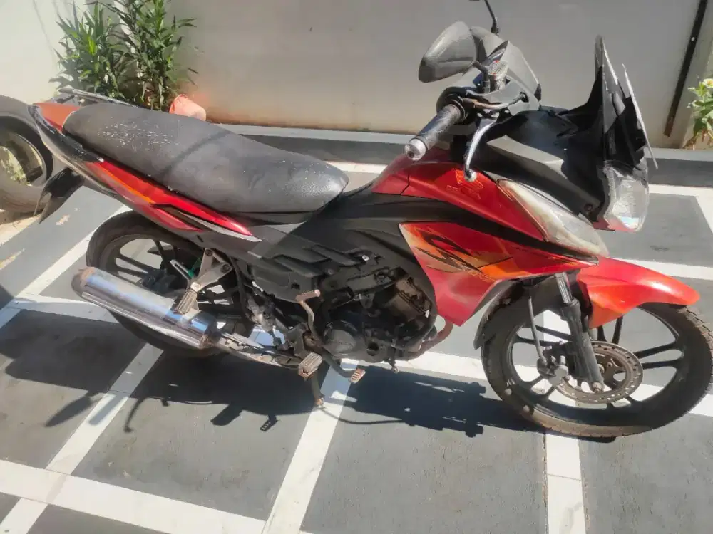 Honda cs 1 thn 2009