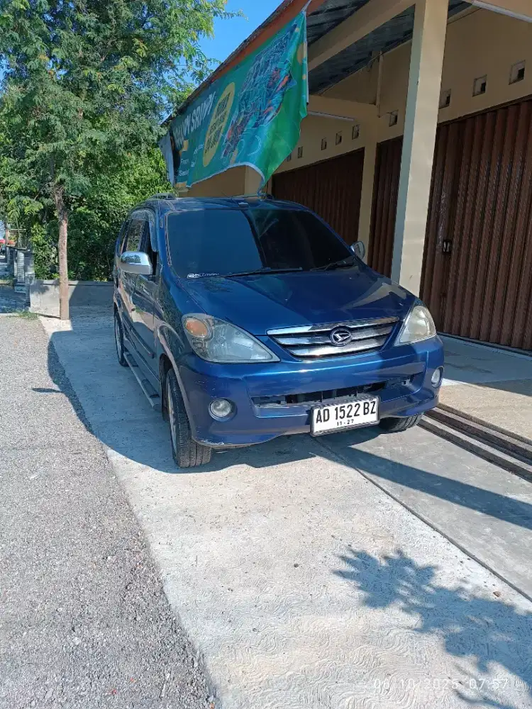 Dijual xenia li tahun 2005