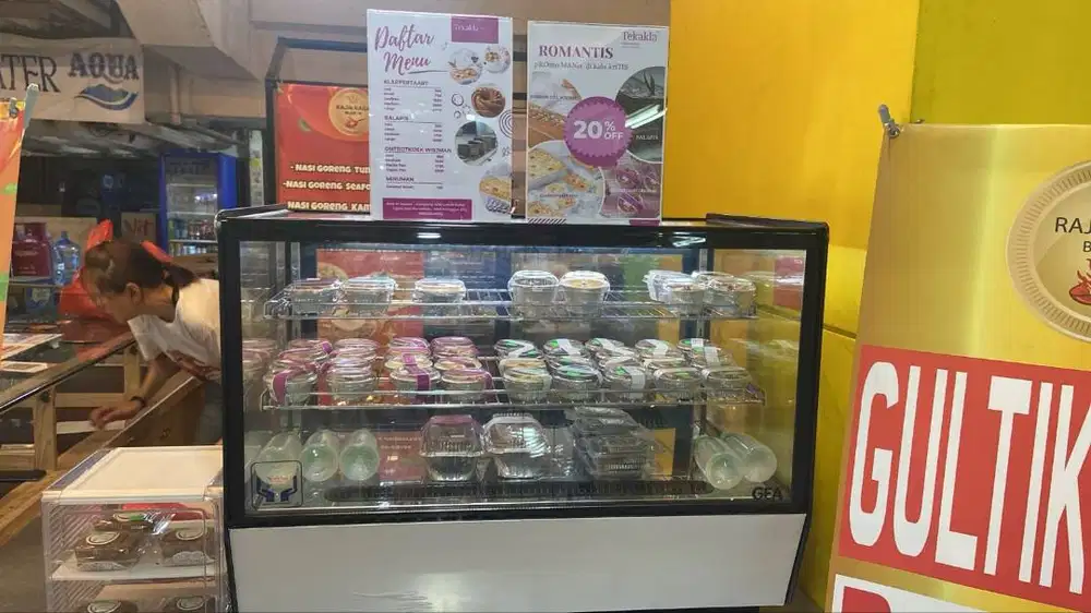 Dibutuhkan SPG kue